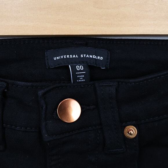 Universal Standard High Rise Marne Bootcut Jeans Jet Black Size 00 NWOT - Picture 4 of 8